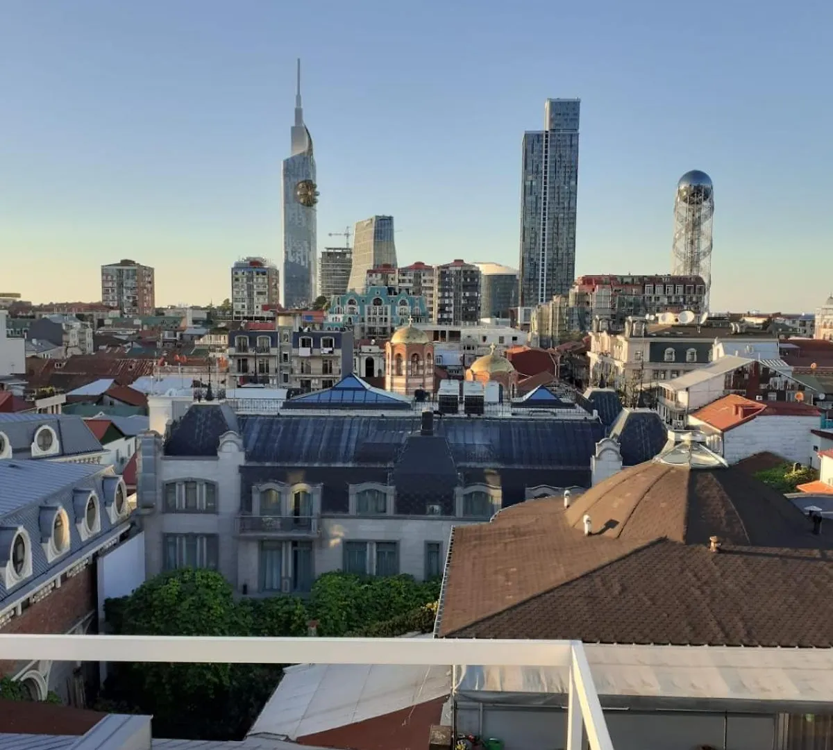 Schoene Wohnung Mitten Im Zentrum Von Batumi 0*,